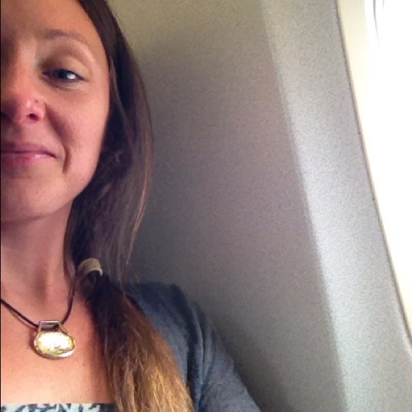 Meet your Posher, Kristin - Picture 1 of 3